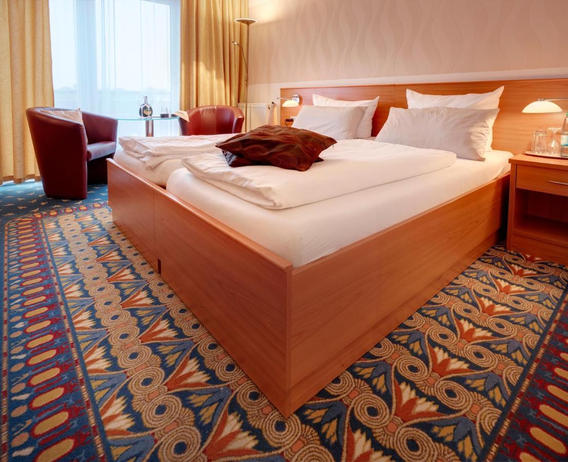 Kurhotel Pyramide Bad Windsheim Exterior photo