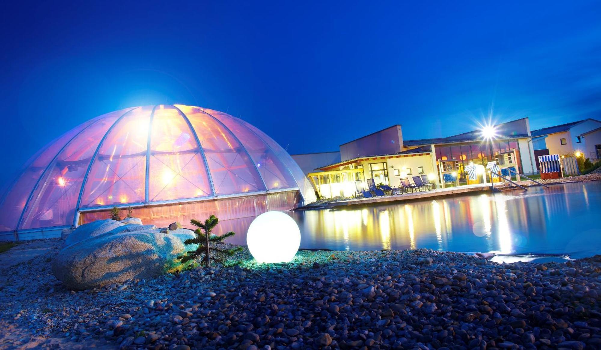Kurhotel Pyramide Bad Windsheim Exterior photo