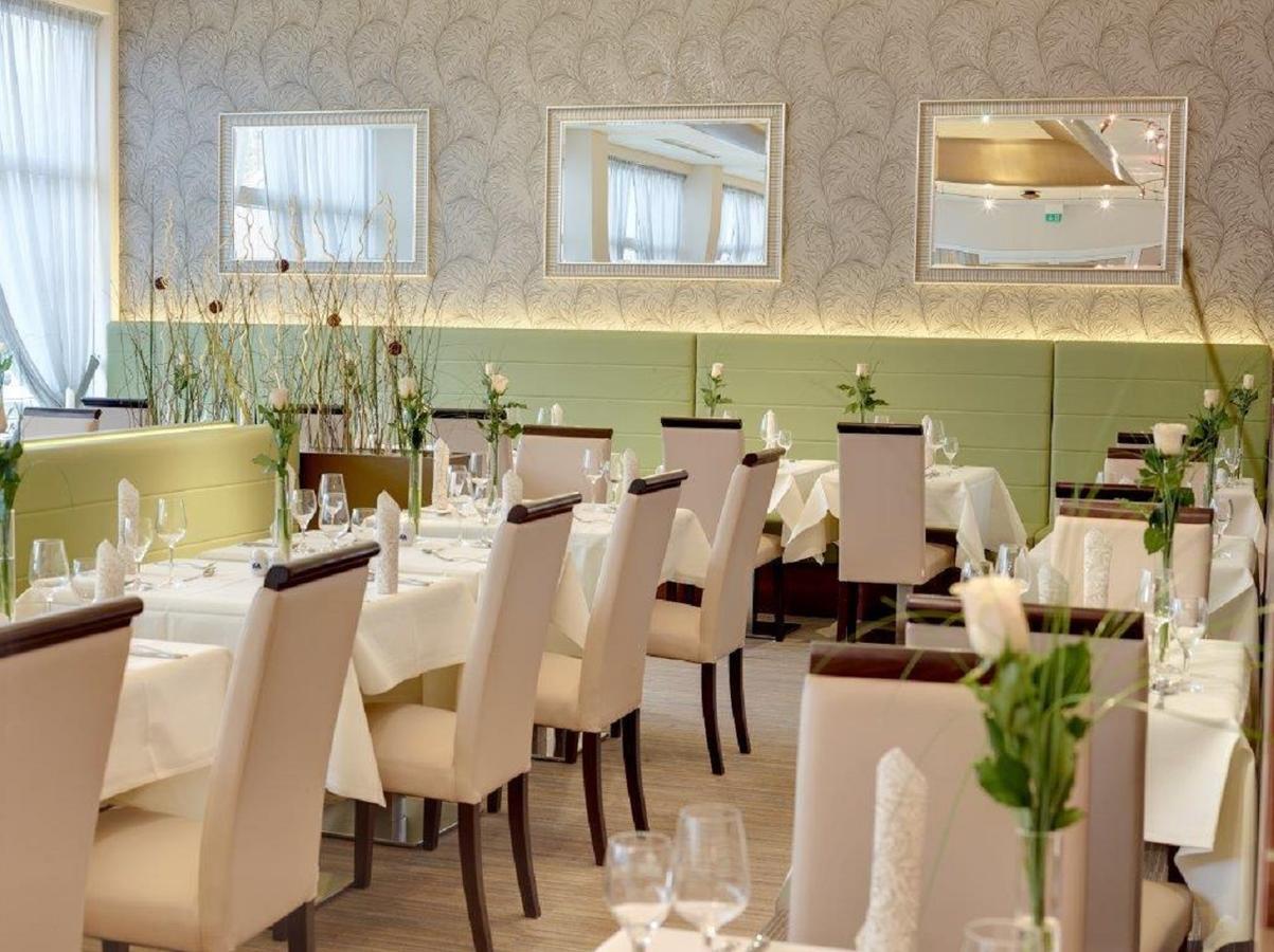 Kurhotel Pyramide Bad Windsheim Exterior photo